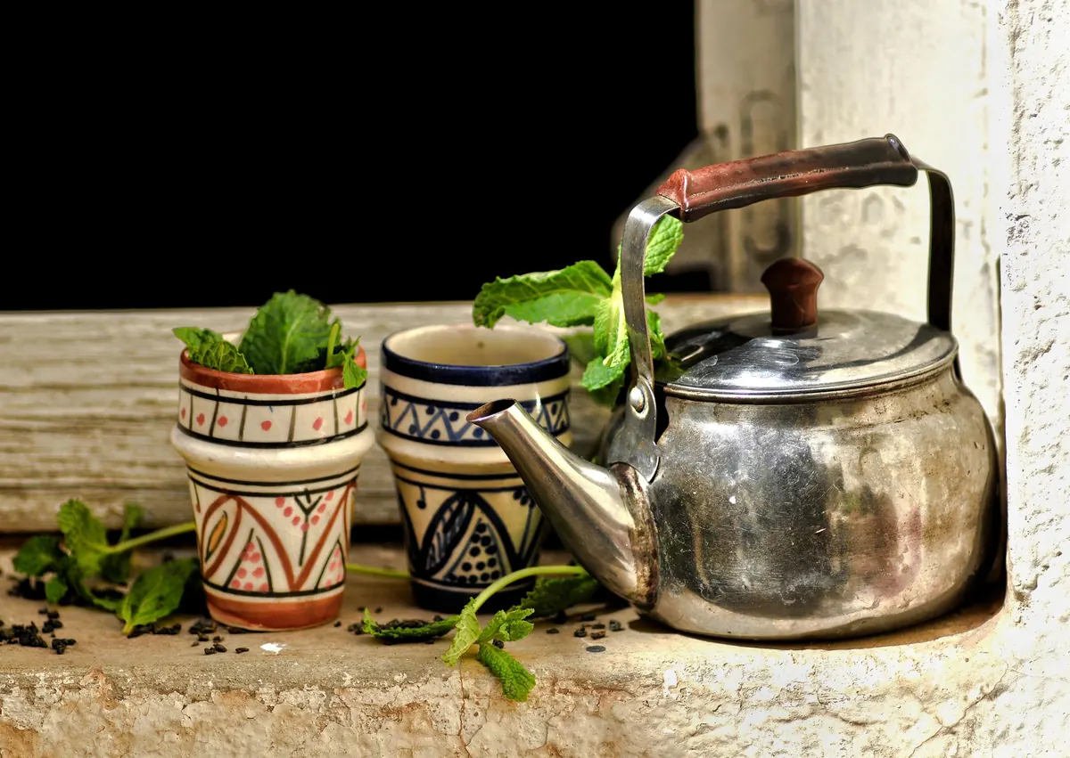 Japanese vs. Moroccan Tea Rituals: What Teaware You Need for Each
